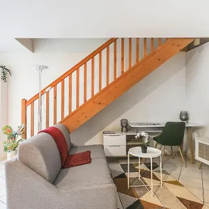 Chic Duplex With Parking Palaiseau